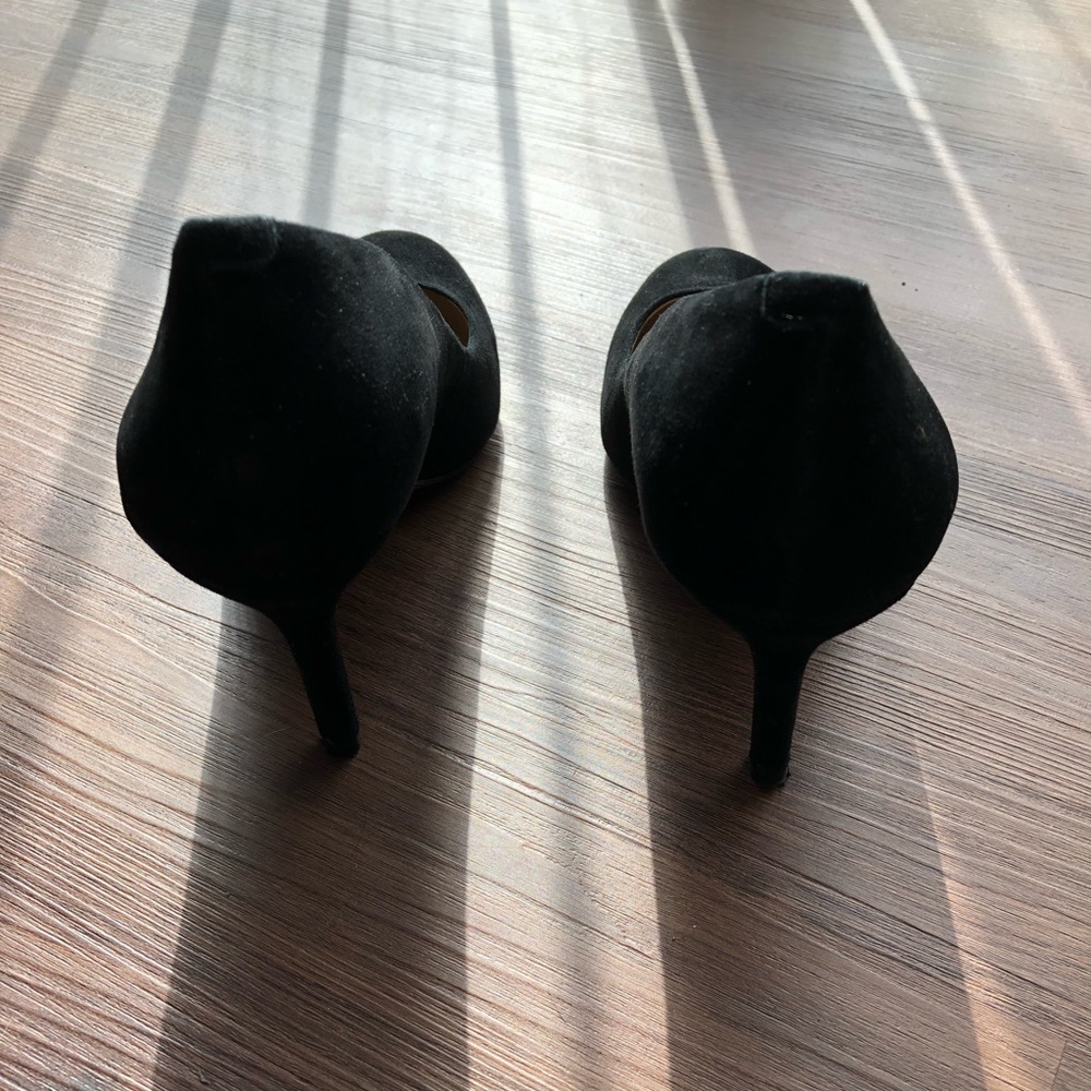 Heels - Picture 3 of 5